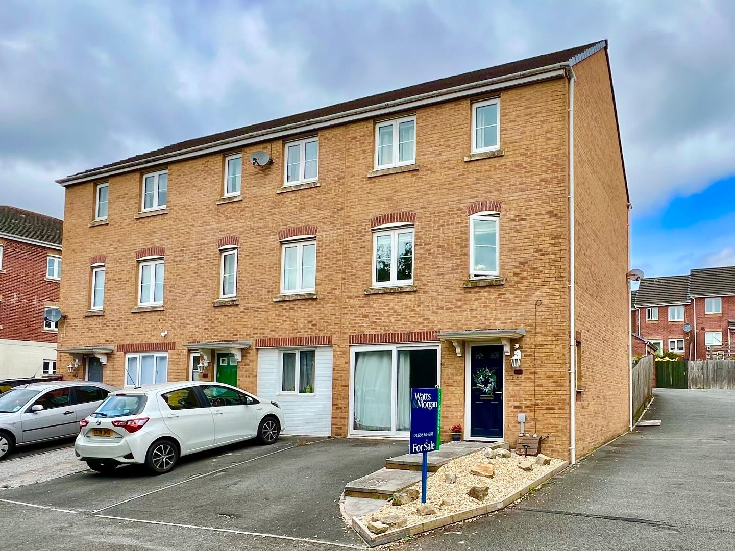 Longacres, Brackla, Bridgend County Borough, CF31 2DE